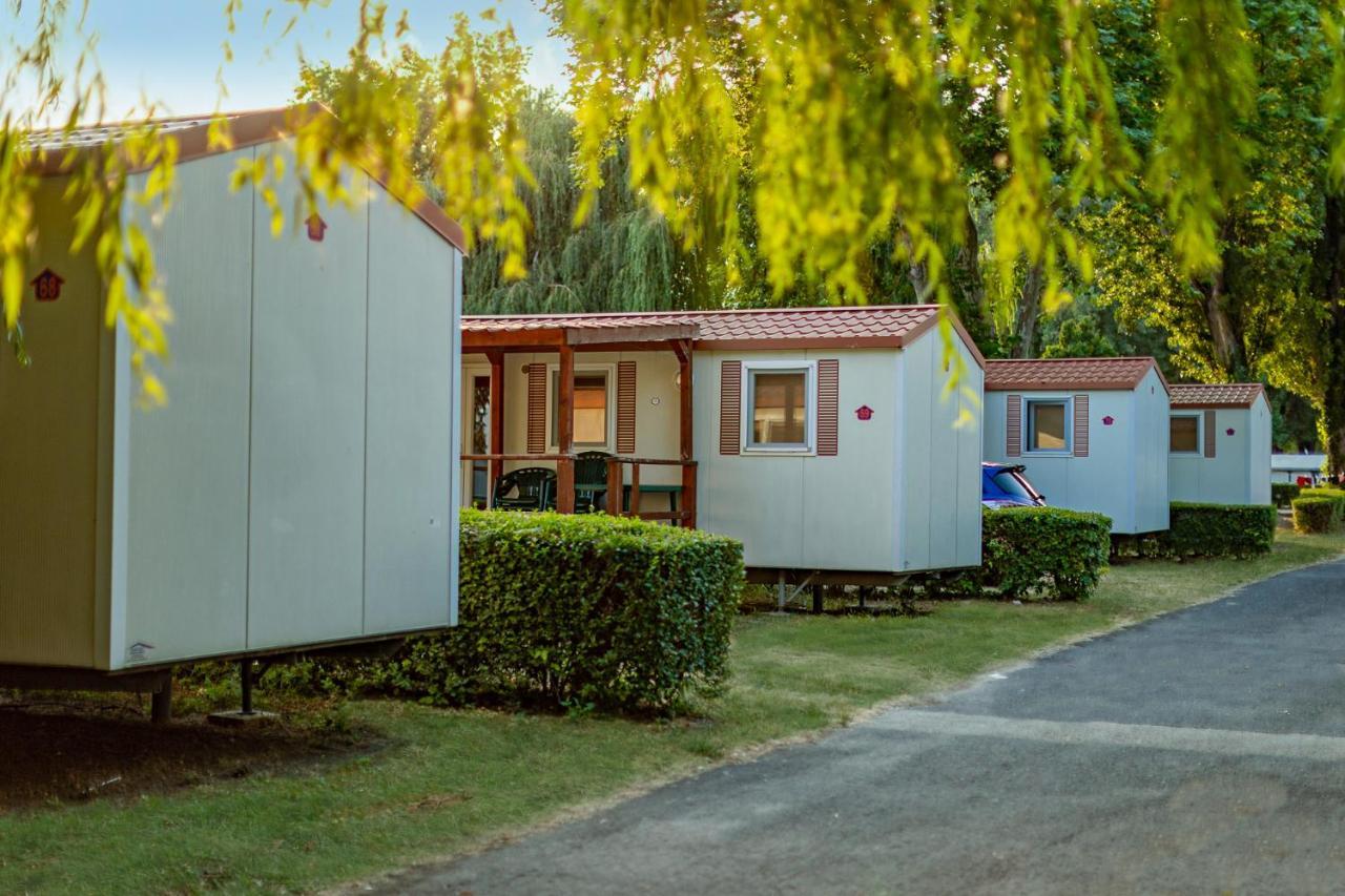 Balatontourist Fuered Camping & Bungalows Balatonfüred Екстериор снимка