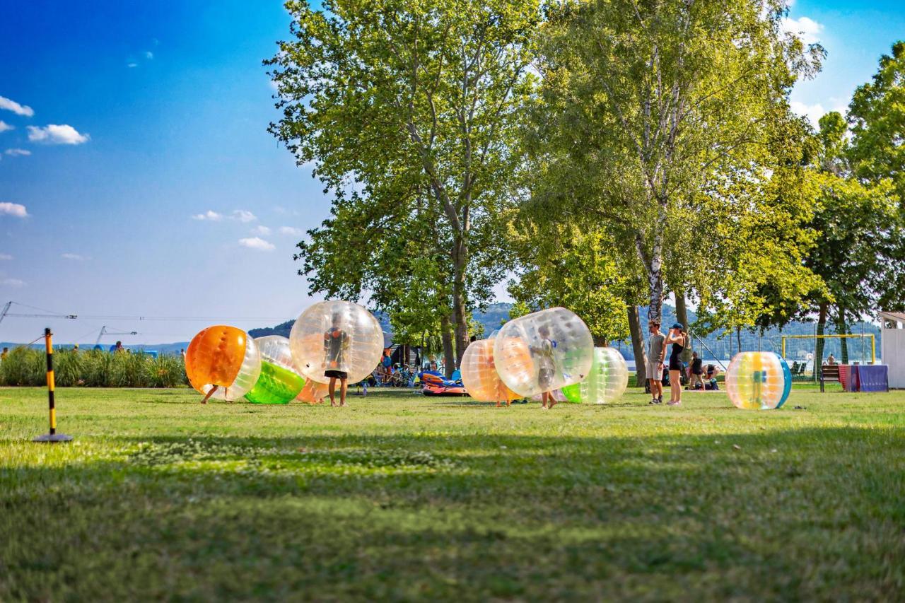 Balatontourist Fuered Camping & Bungalows Balatonfüred Екстериор снимка