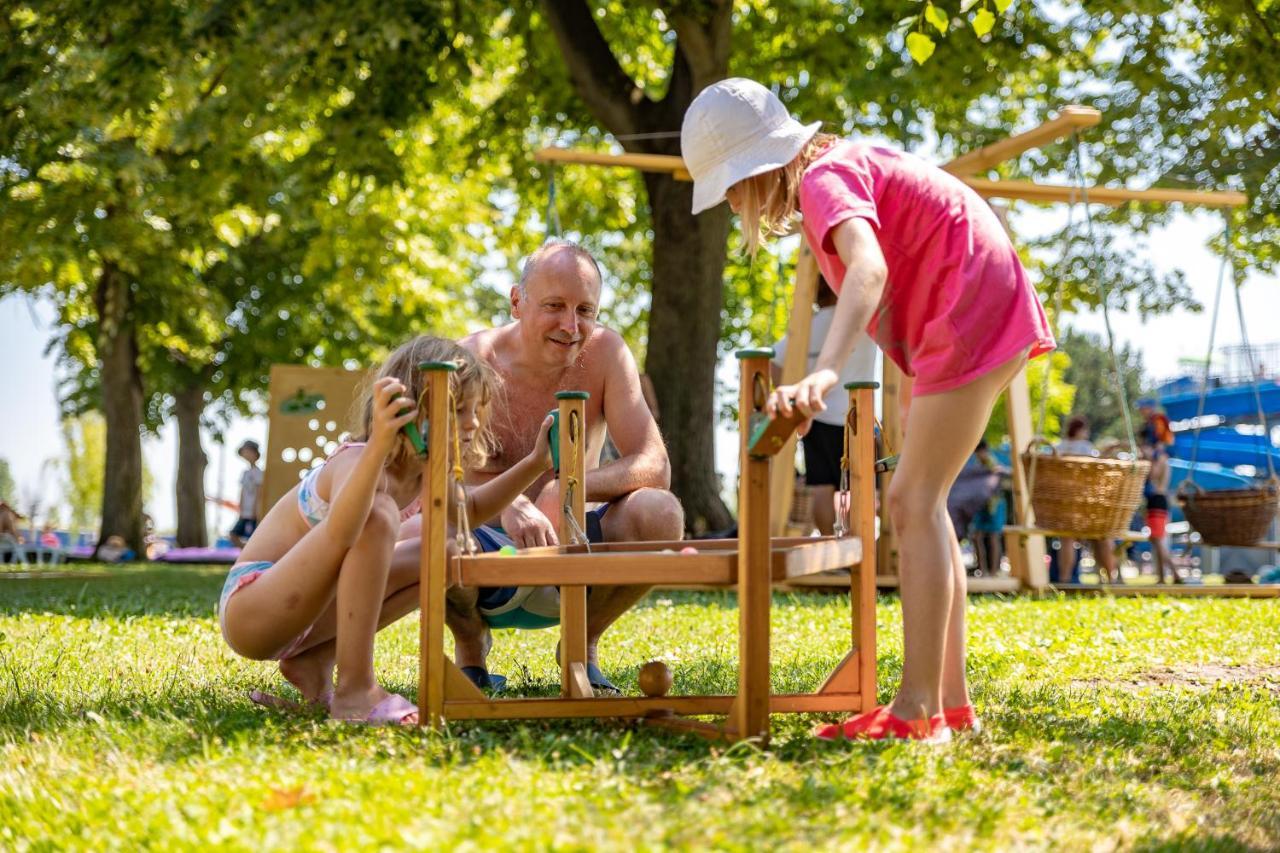 Balatontourist Fuered Camping & Bungalows Balatonfüred Екстериор снимка