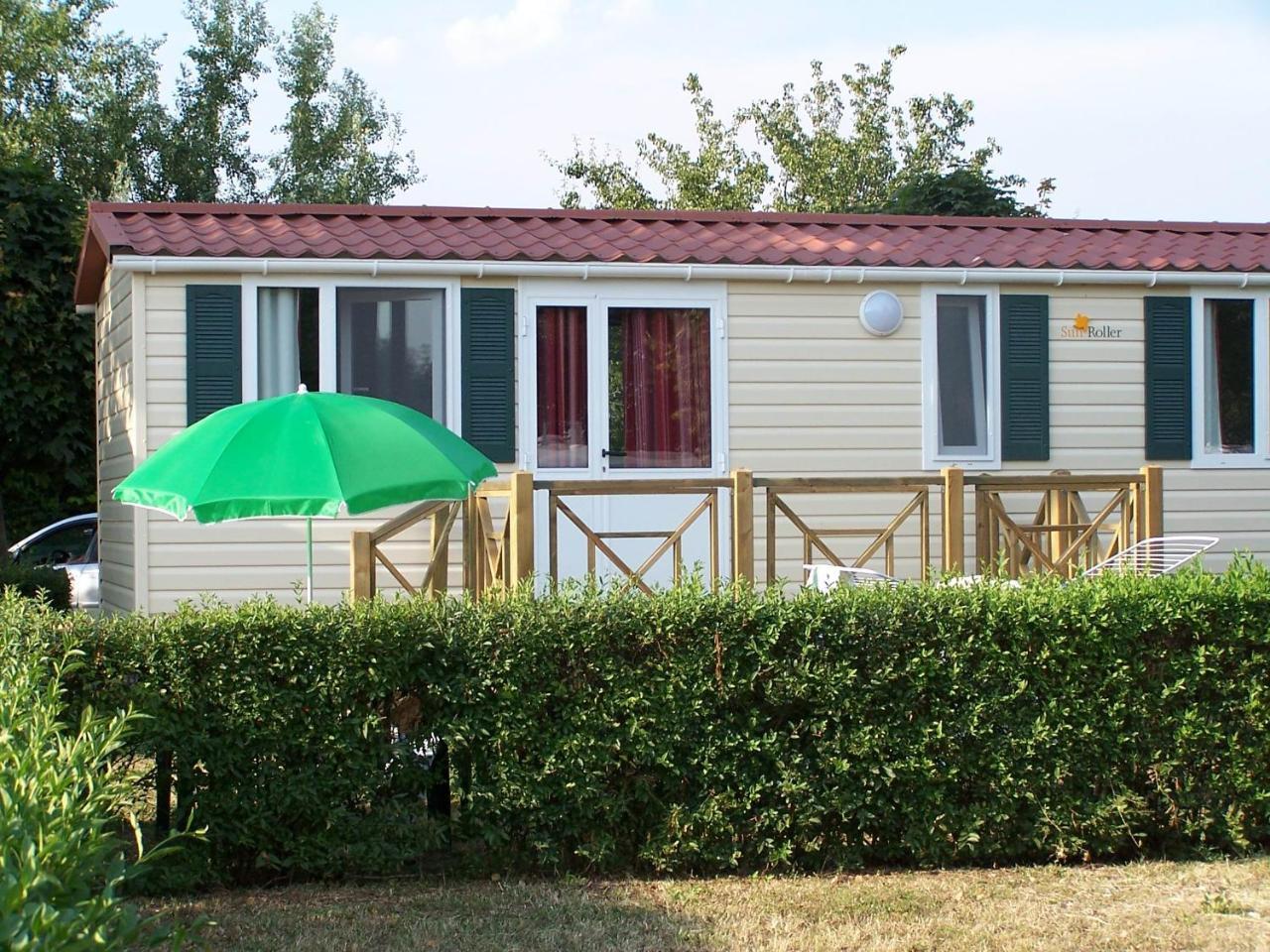 Balatontourist Fuered Camping & Bungalows Balatonfüred Екстериор снимка
